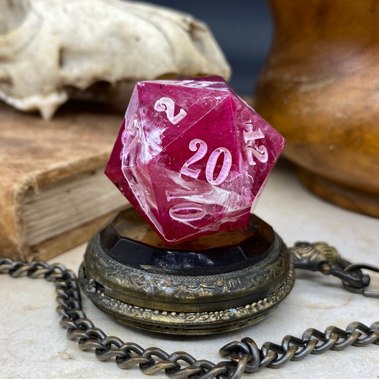 Raspberry Ripple 30mm Chonk D20