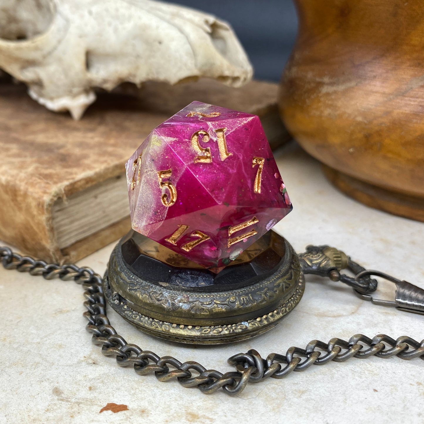 Party Princess 30mm Chonk D20