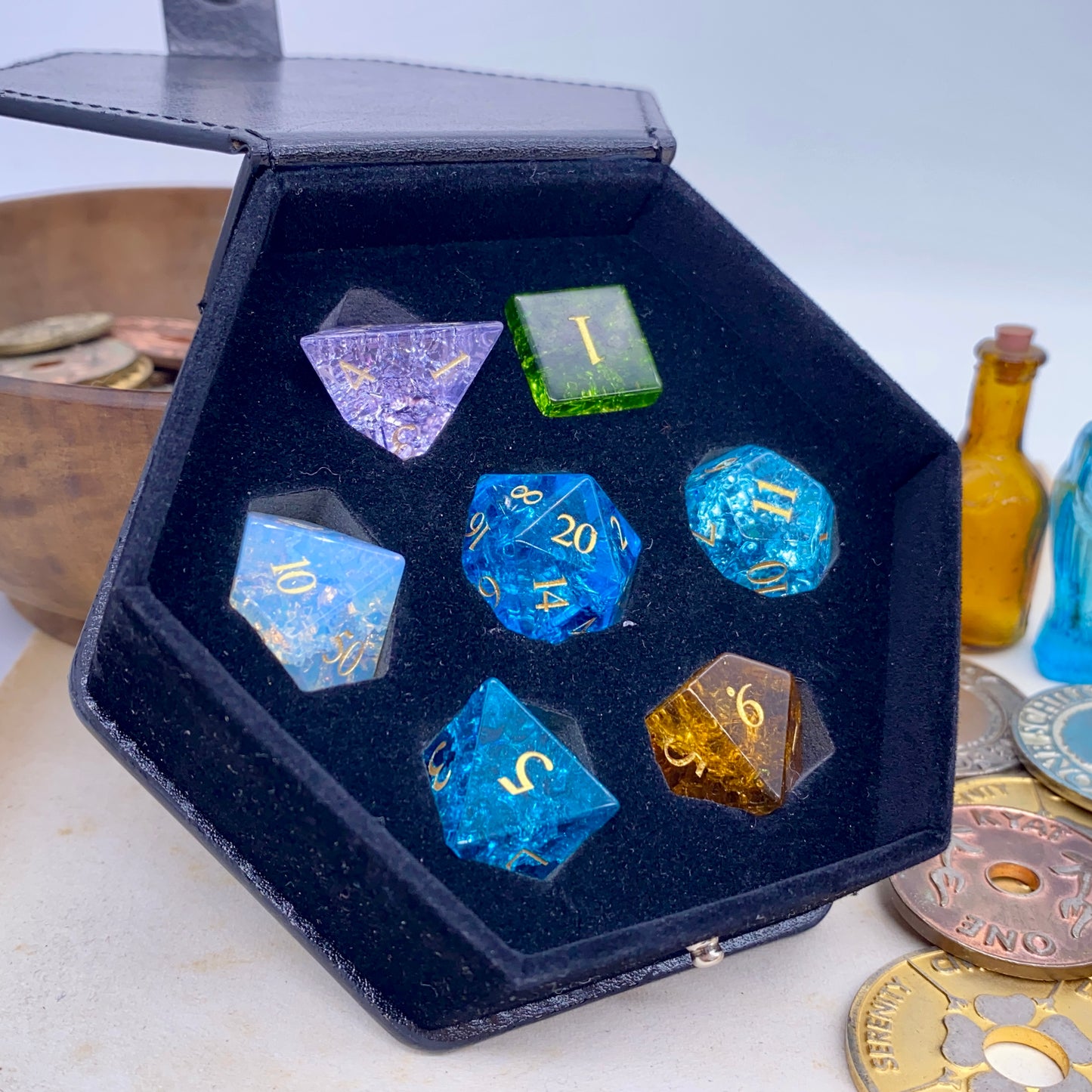 Crackle Effect Glass Dice - Mixed Colours