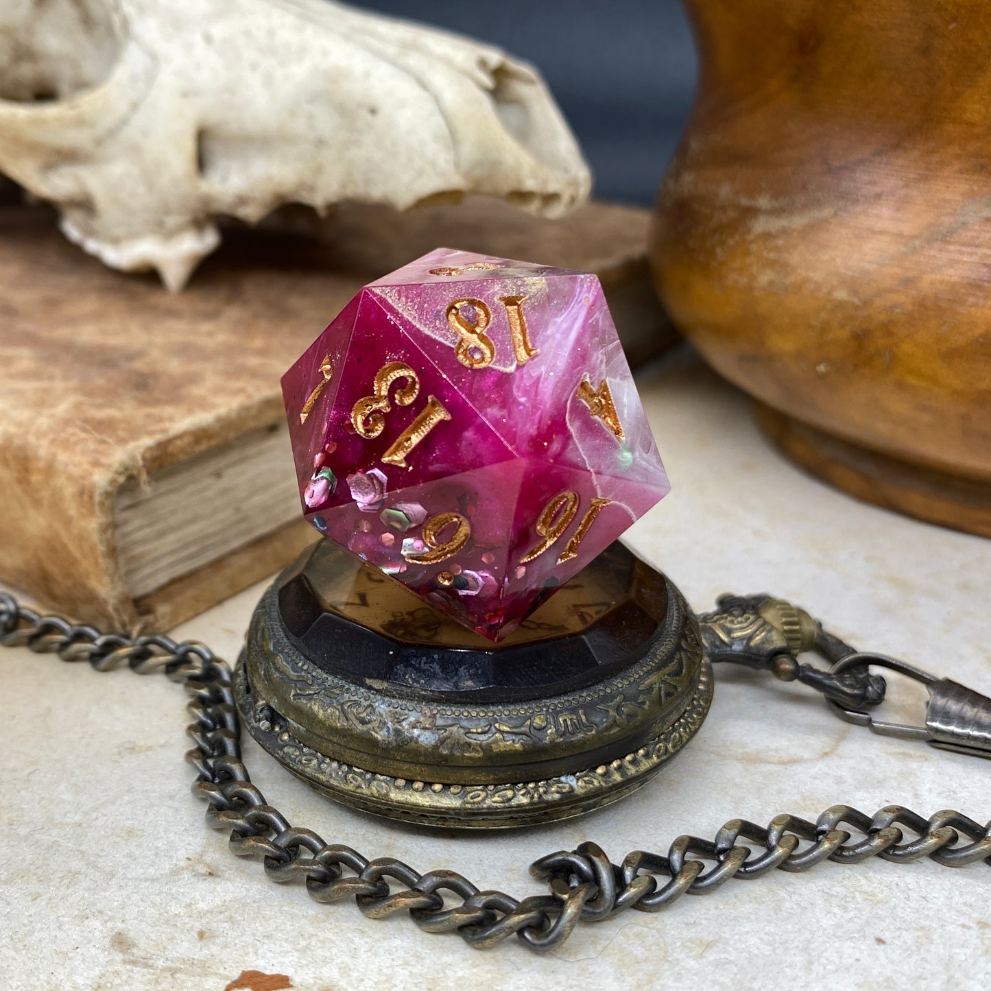 Party Princess 30mm Chonk D20
