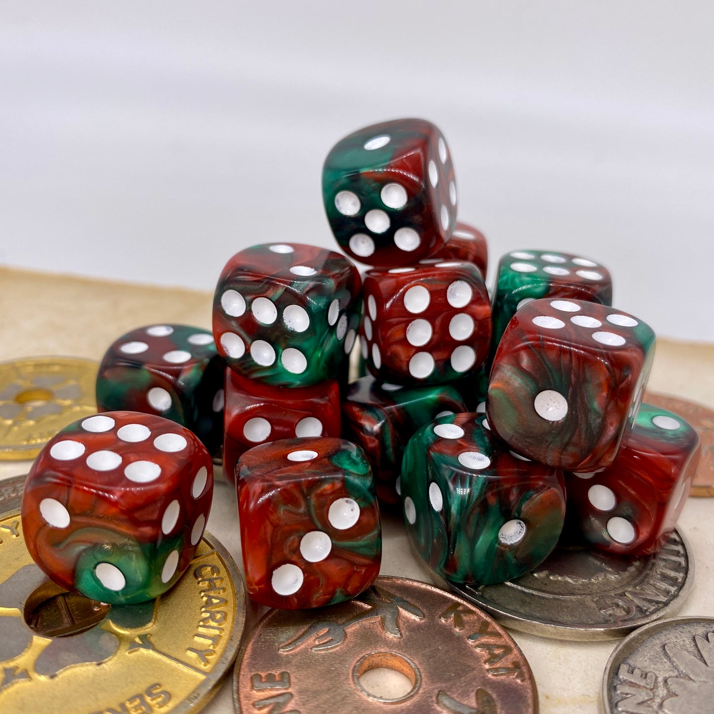 Marbled Red and Green D6 Pip