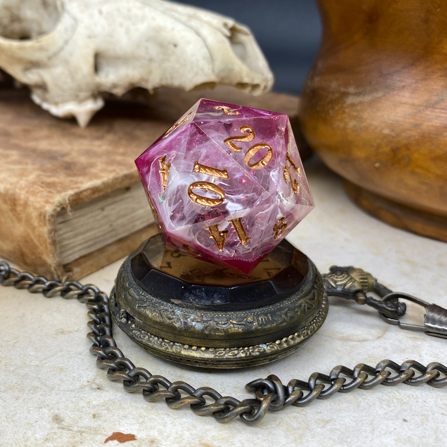 Party Princess 30mm Chonk D20