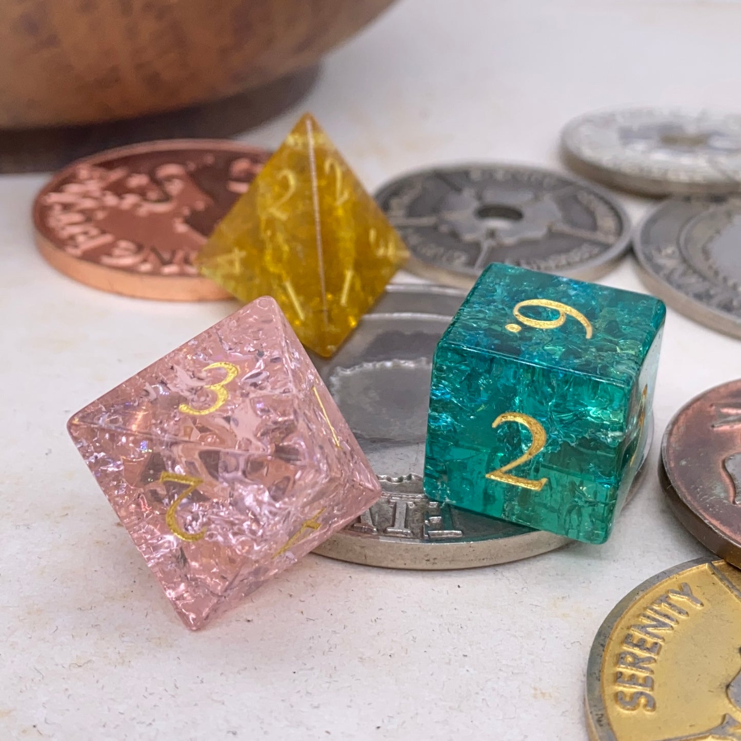 Crackle Effect Glass Dice - Mixed Colours