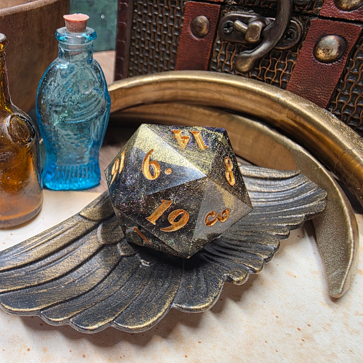 Golden Void 30mm Chonk D20