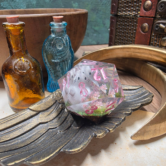 Kitty with a pink flower 30mm Chonk D20