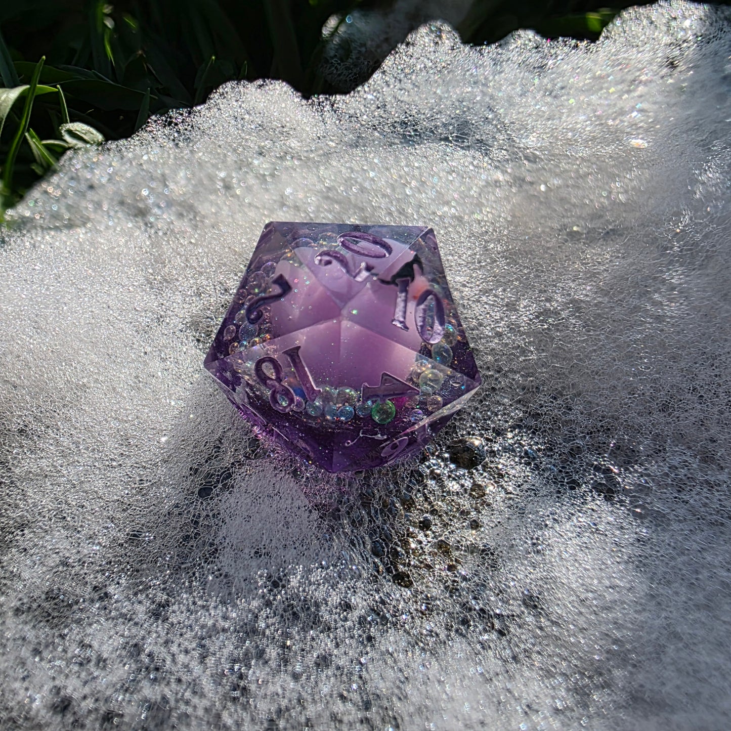 Bath Time Duck 30mm Chonk D20: Purple Water