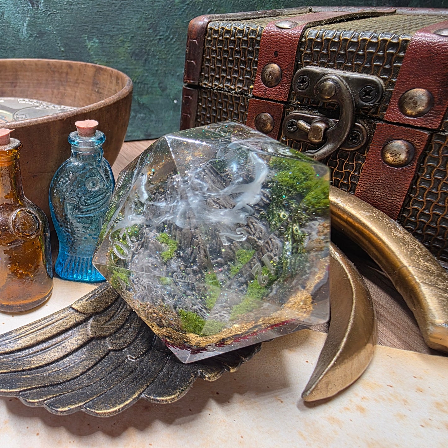 The Lonely Mountain (Smaug): Goliath D20 50mm