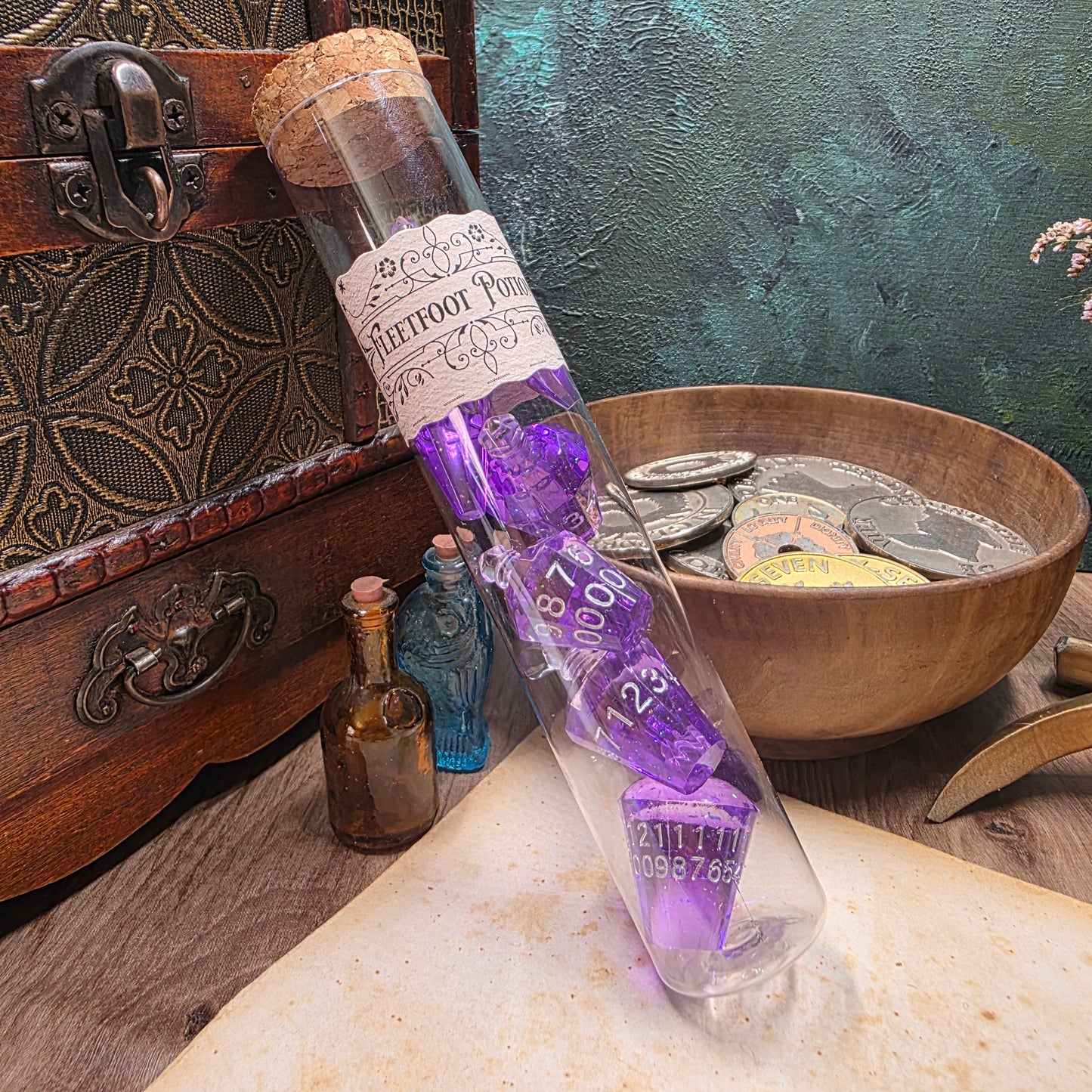 Fleetfoot Potion Bottle Dice Set (Purple)