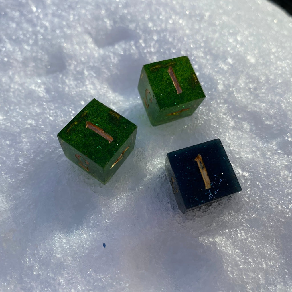 Green Glitter Trees Single D6 Handmade Dice