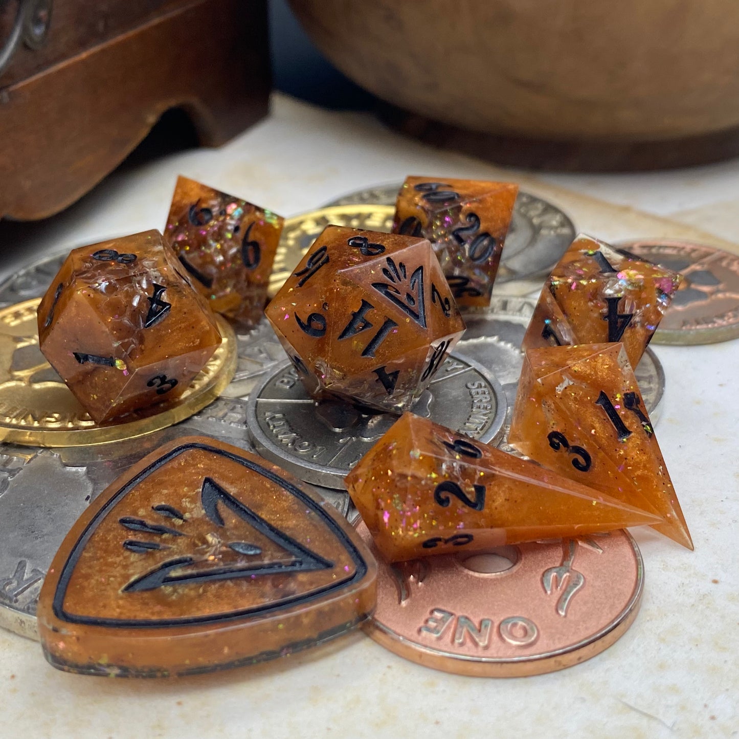 Leo Zodiac 8 Piece Set