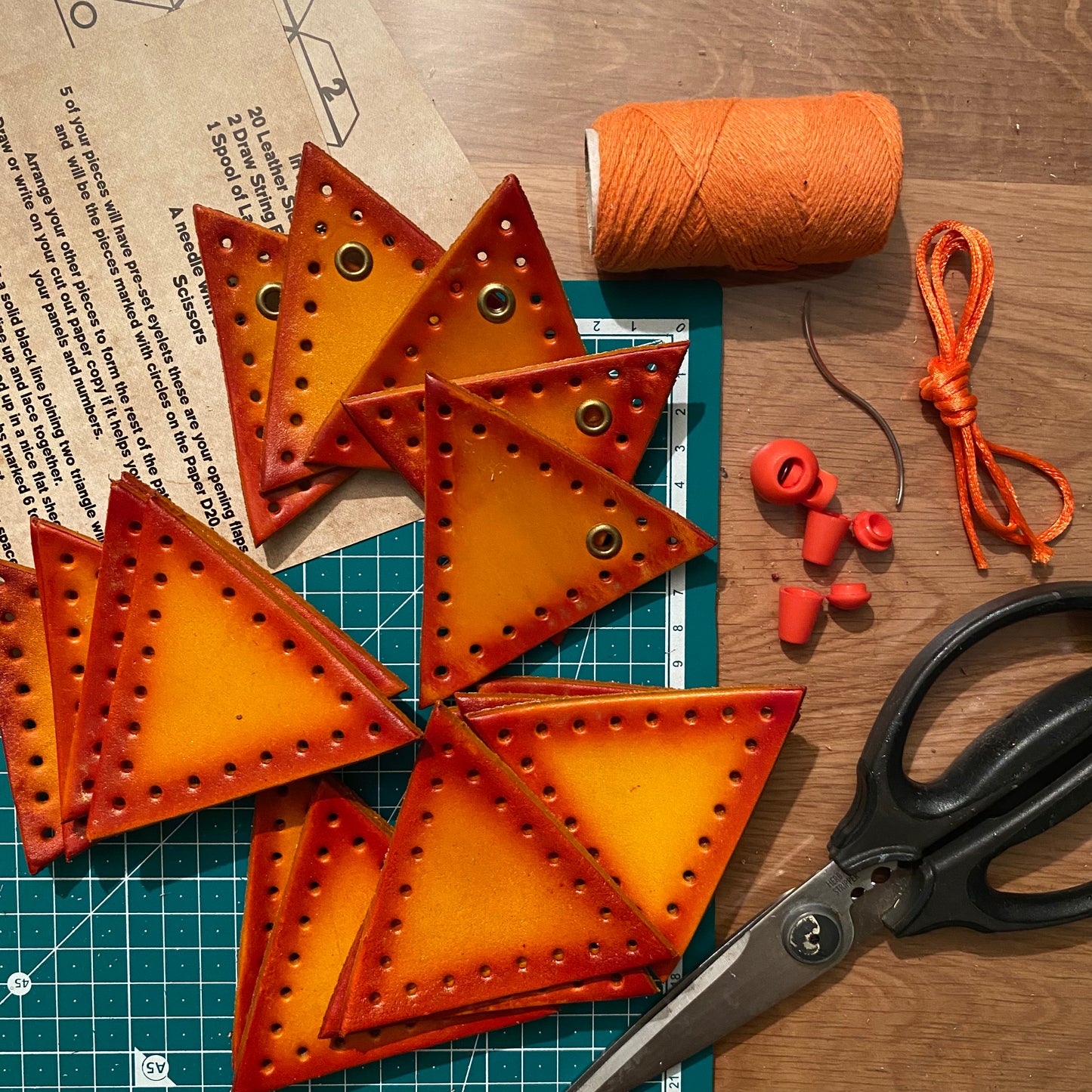 D20 Dice Bag Kit - Flame : Blank panels