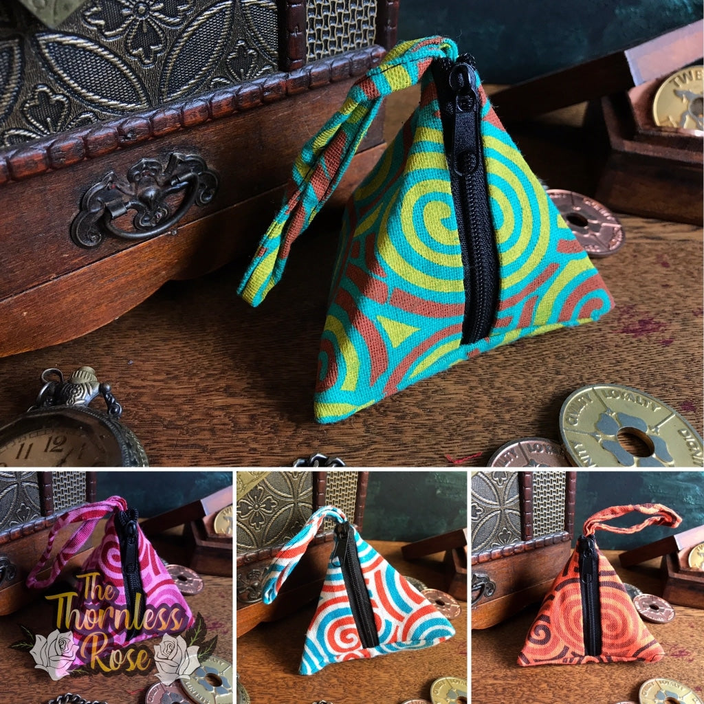 Swirl Pattern Pyramid Pouch