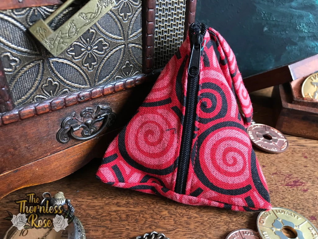 Swirl Pattern Pyramid Pouch Red/black