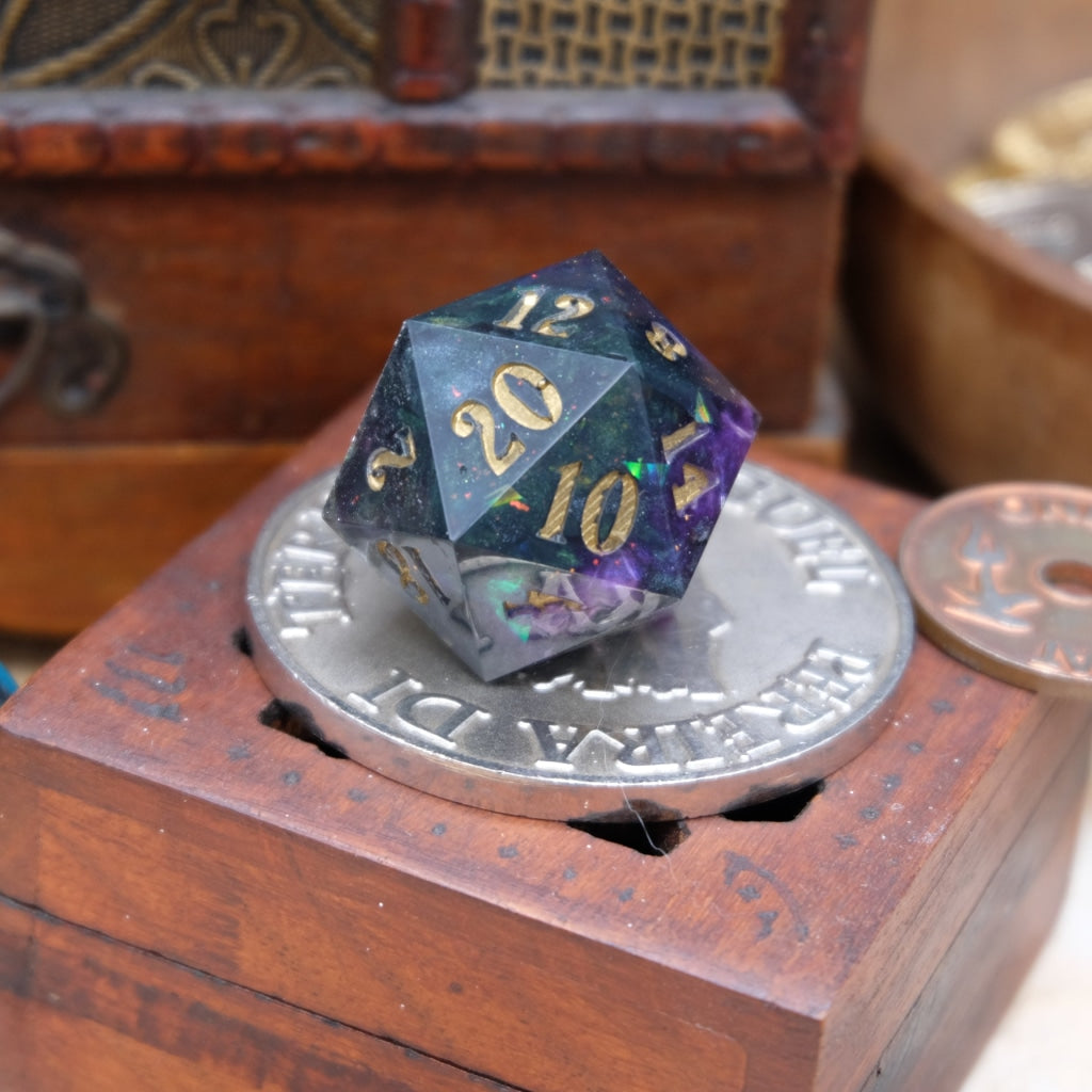 Venomous Dragon Scale 30Mm Chonk D20 Handmade Dice