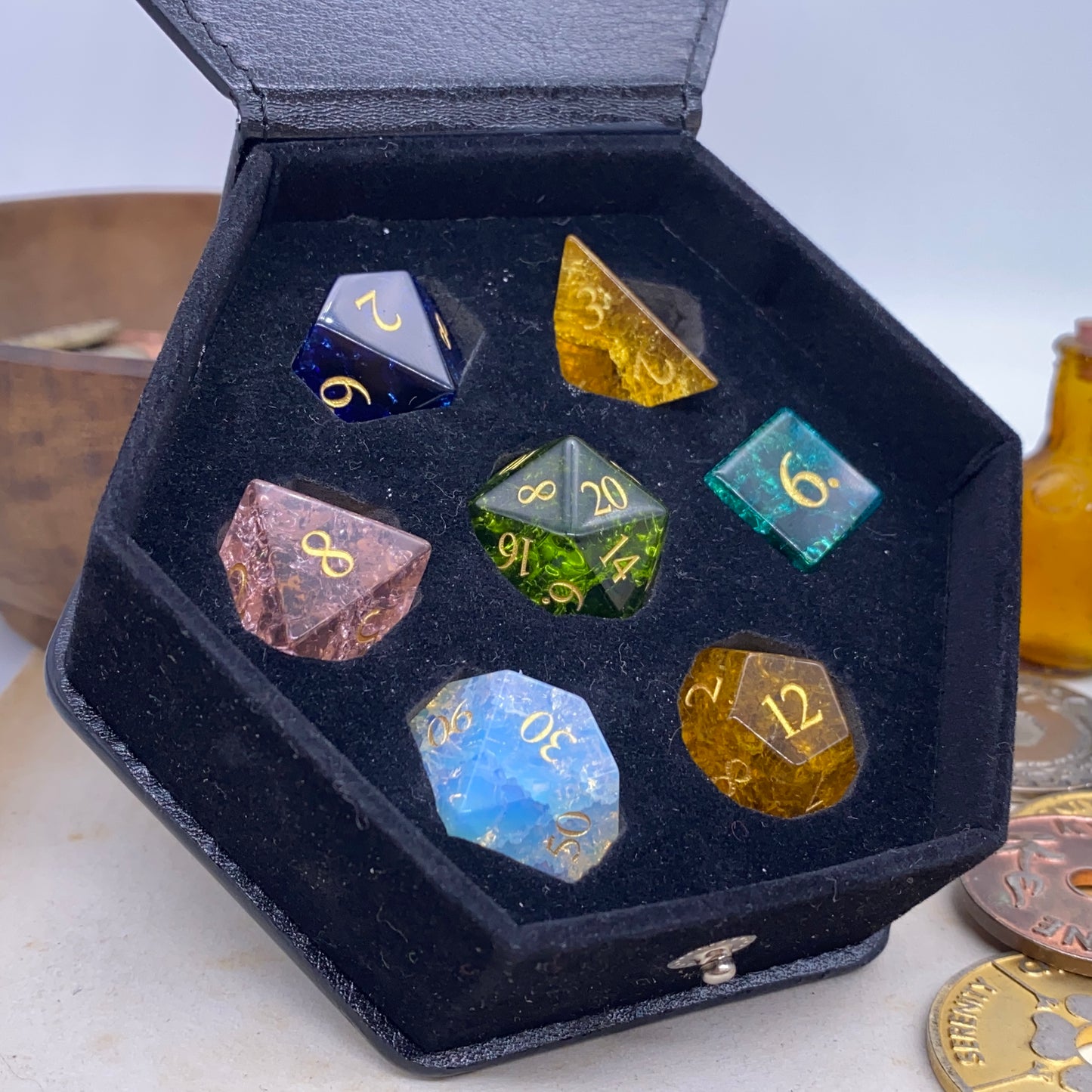 Crackle Effect Glass Dice - Mixed Colours