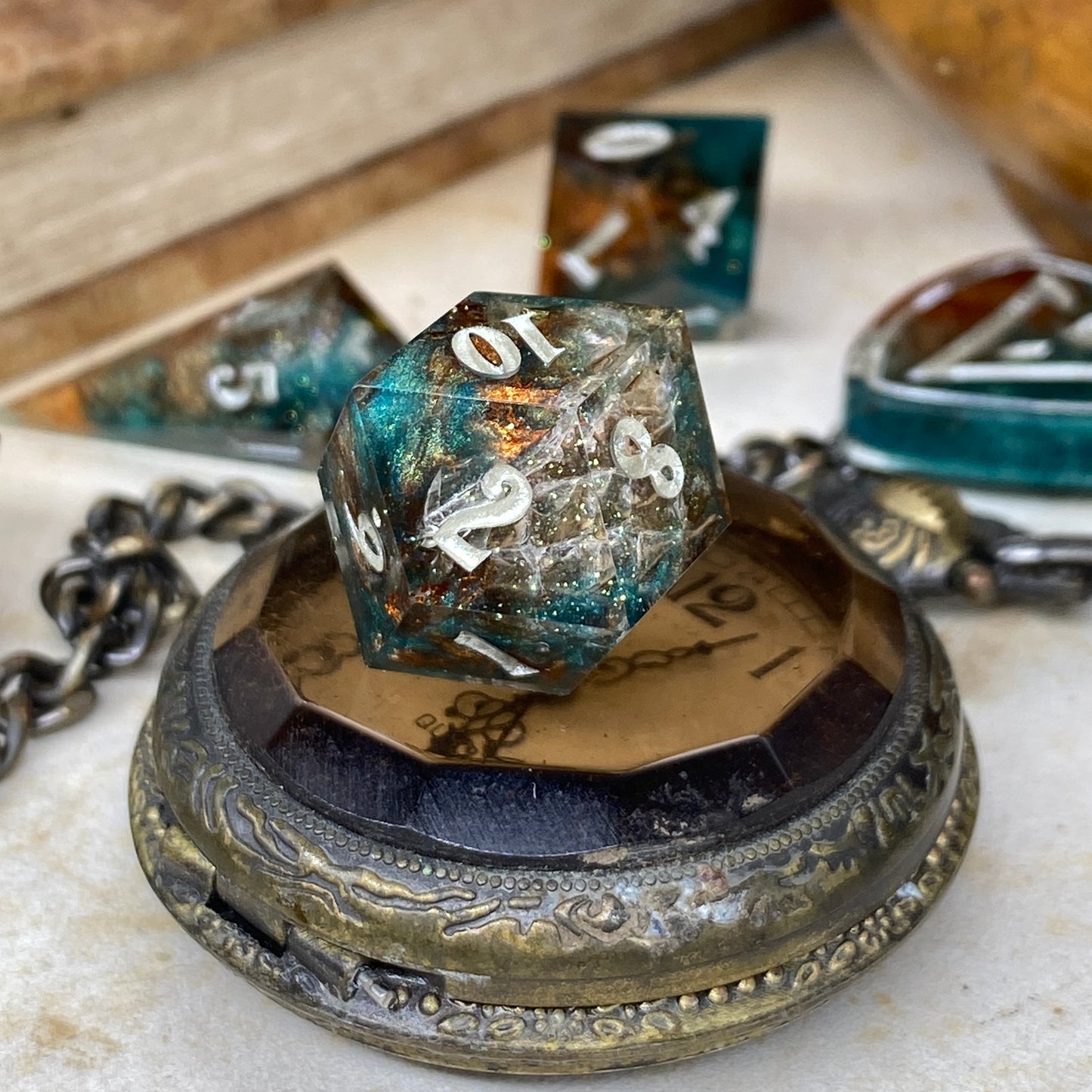 Verdigris Drake 8 Piece Set