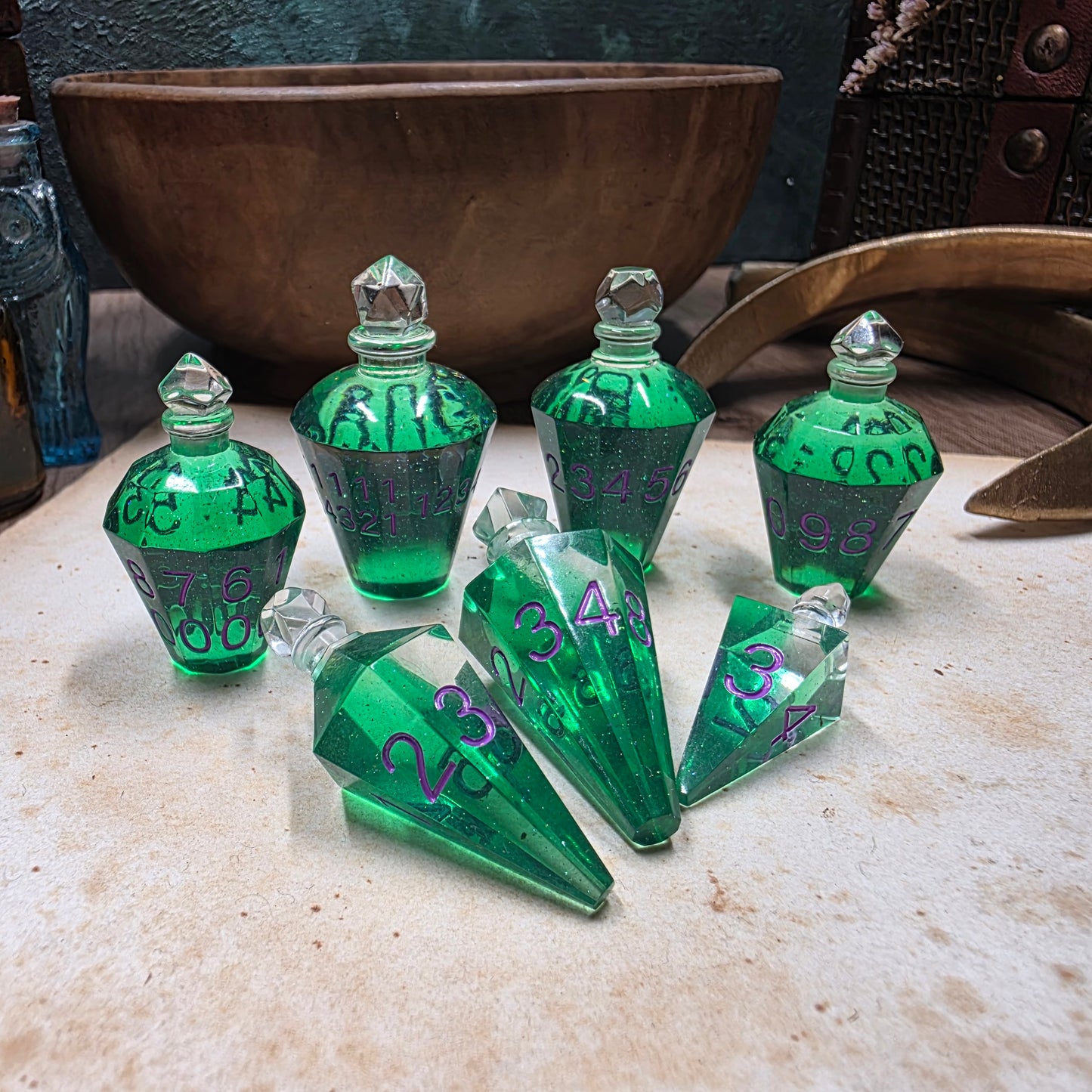 Assassin's Delight Potion Bottle Dice Set (Green)