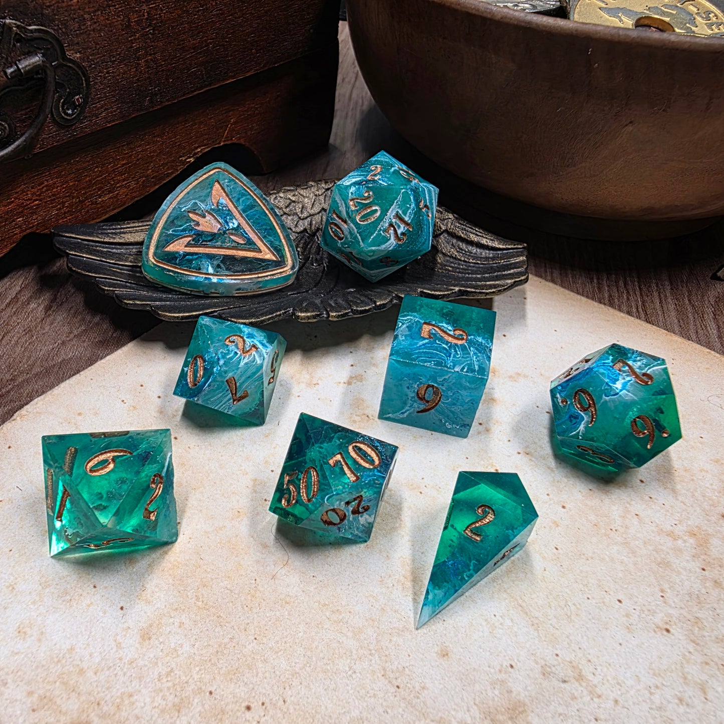 Crashing Waves 8 Piece Set