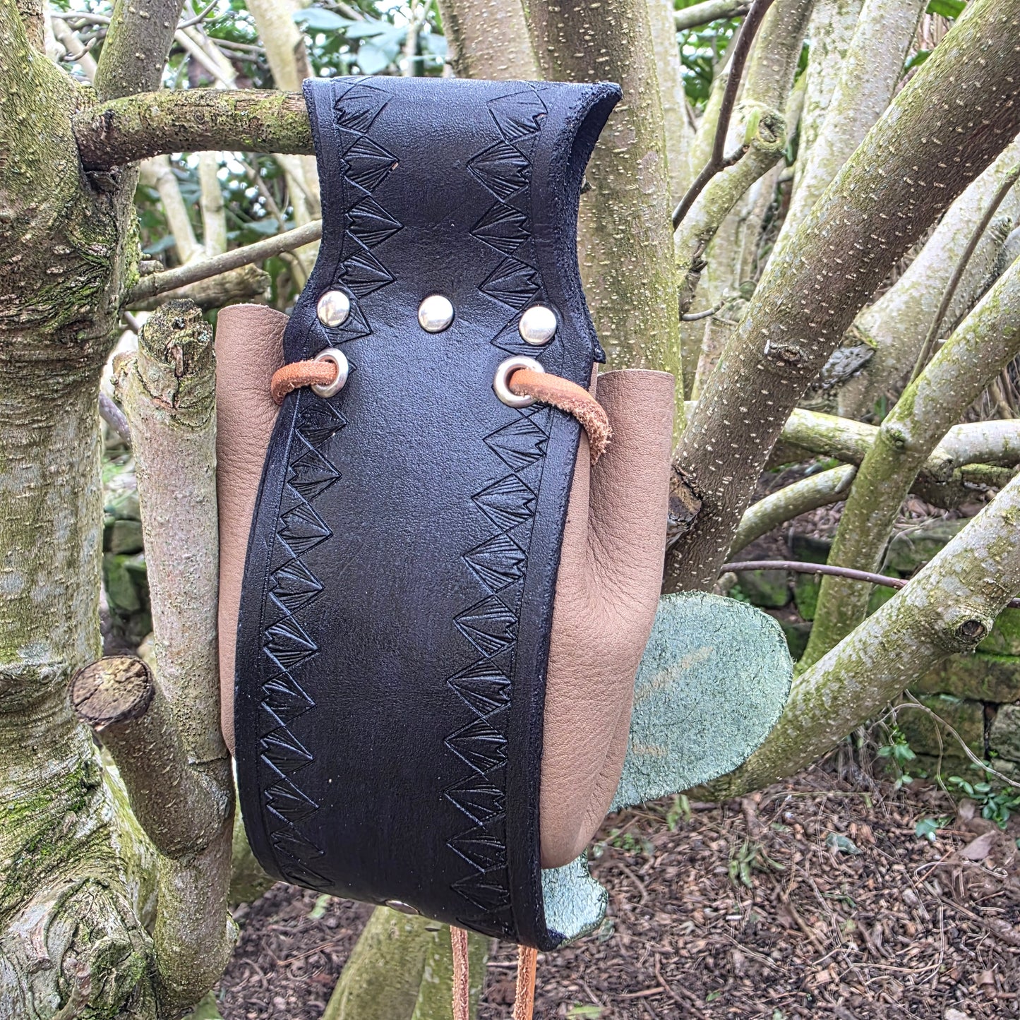Leaf Shaped Leather Drawstring Belt Pouch - Oak