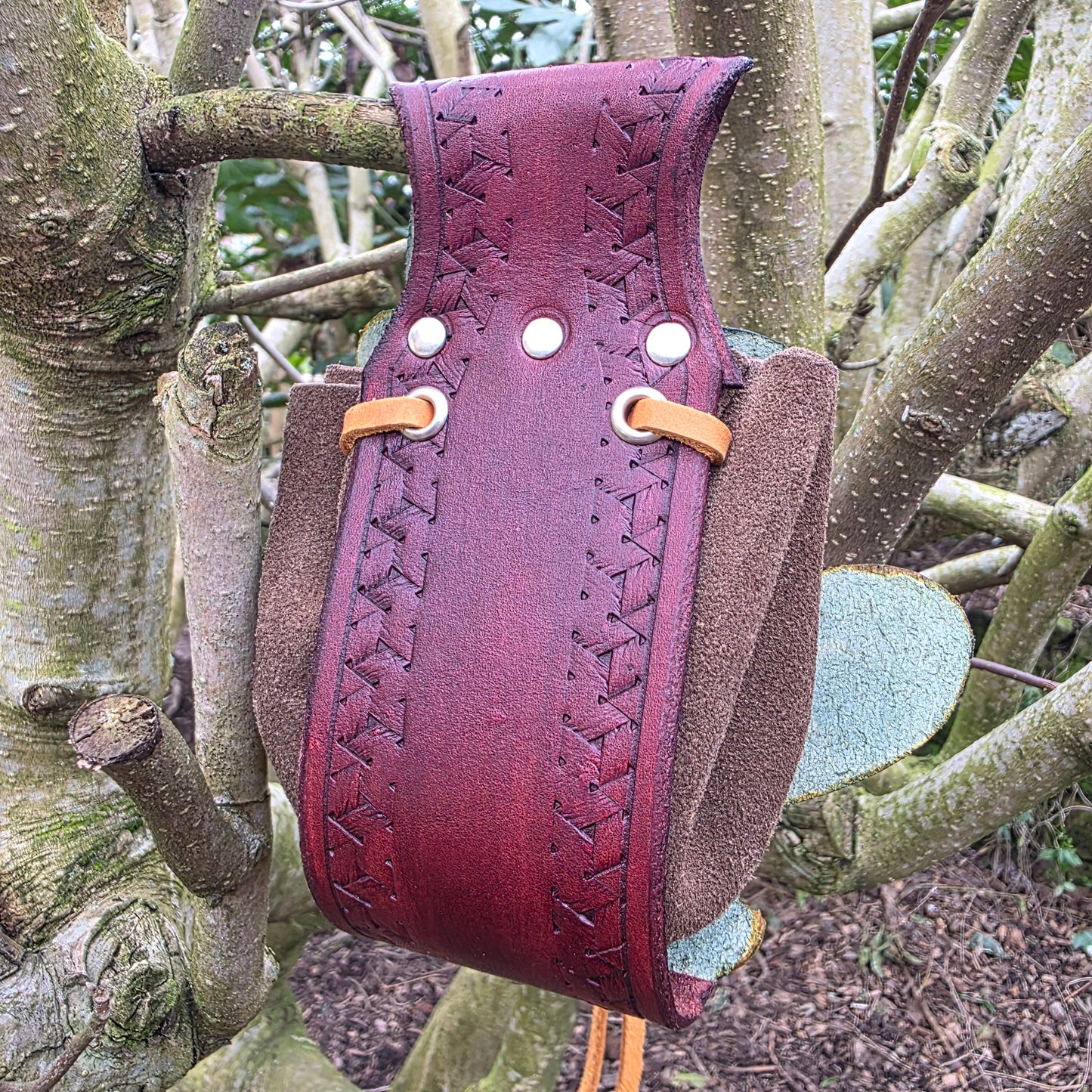 Leaf Shaped Leather Drawstring Belt Pouch - Oak