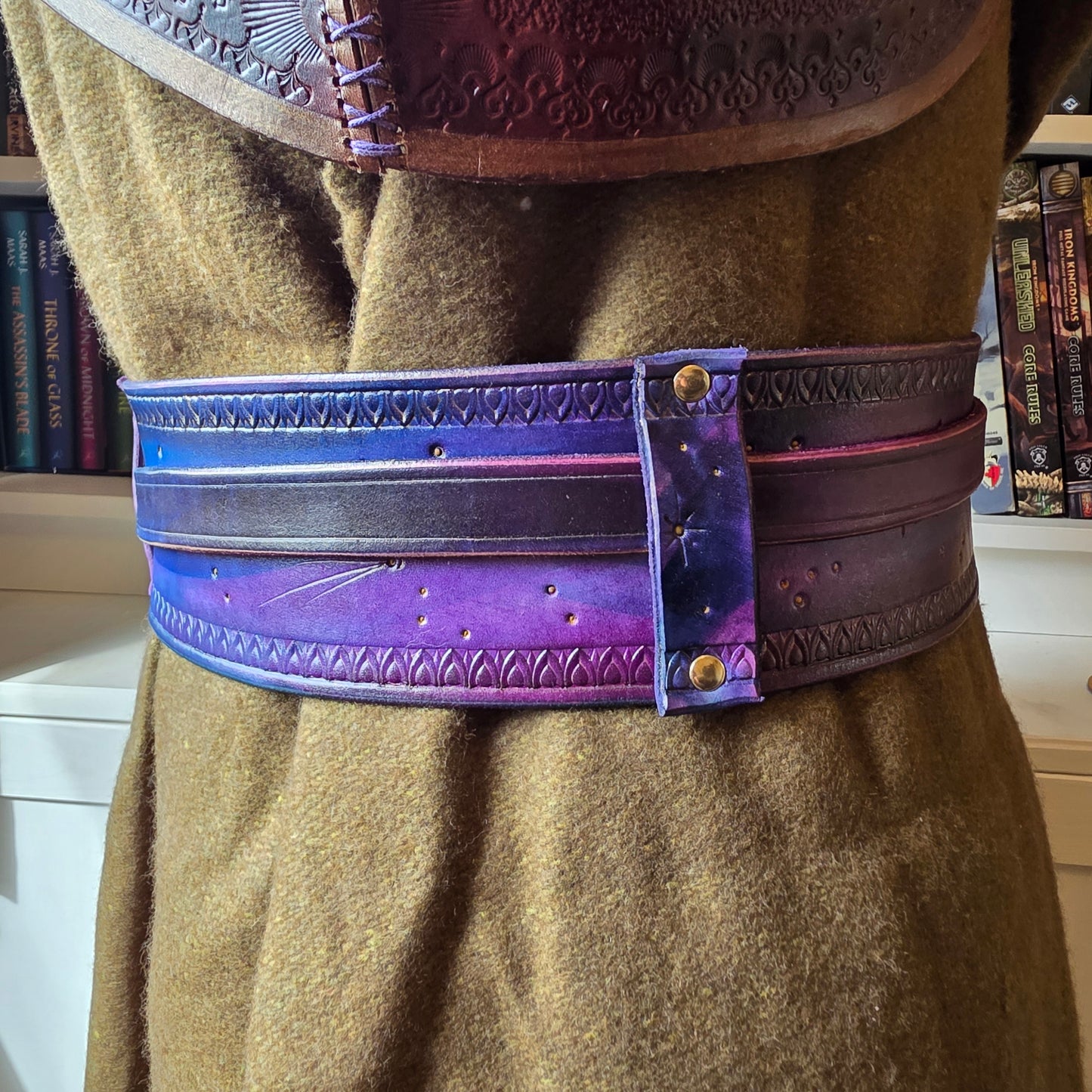 Galaxy Leather Demi-Hero Belt (to fit 38-44 inches)