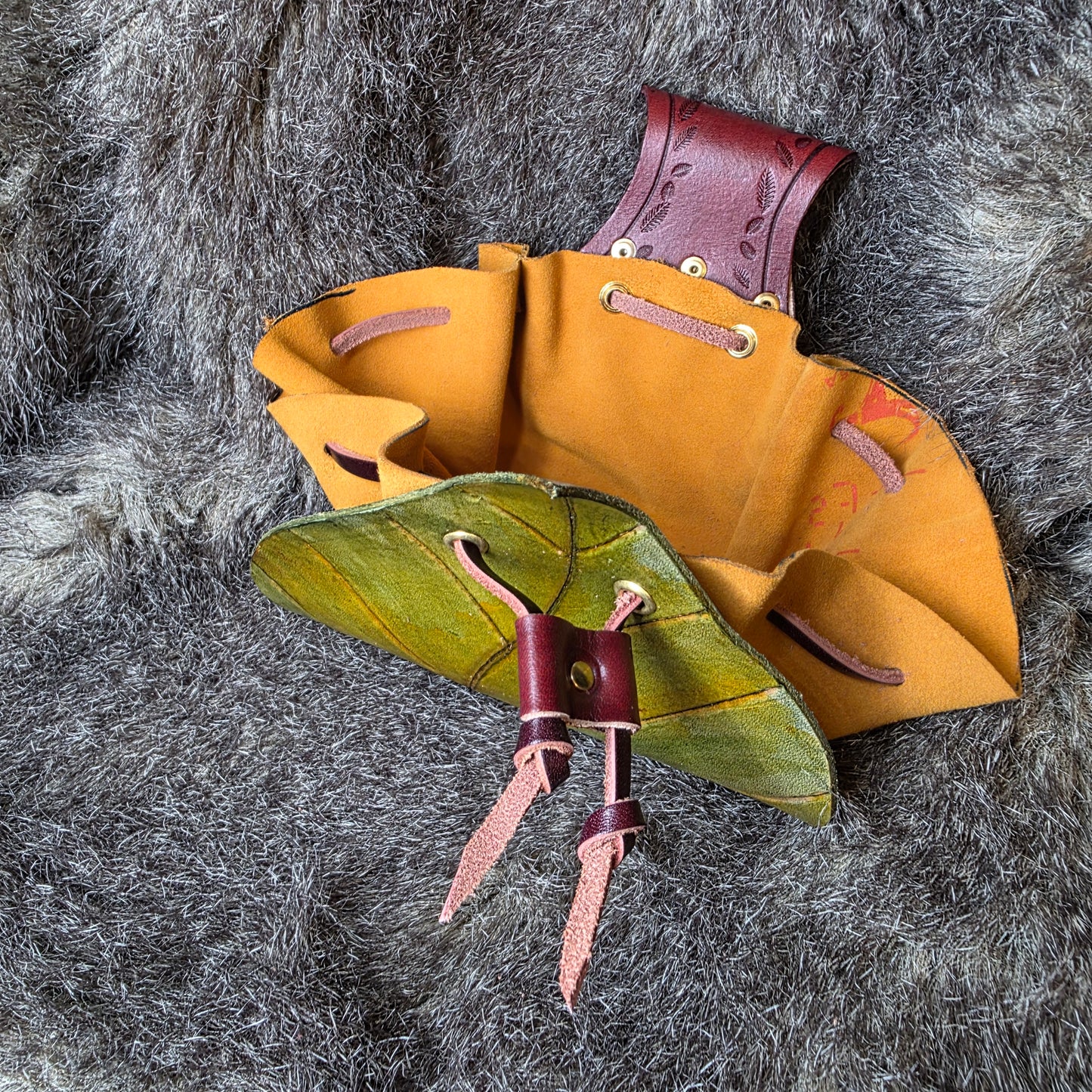 Leaf Shaped Leather Drawstring Belt Pouch