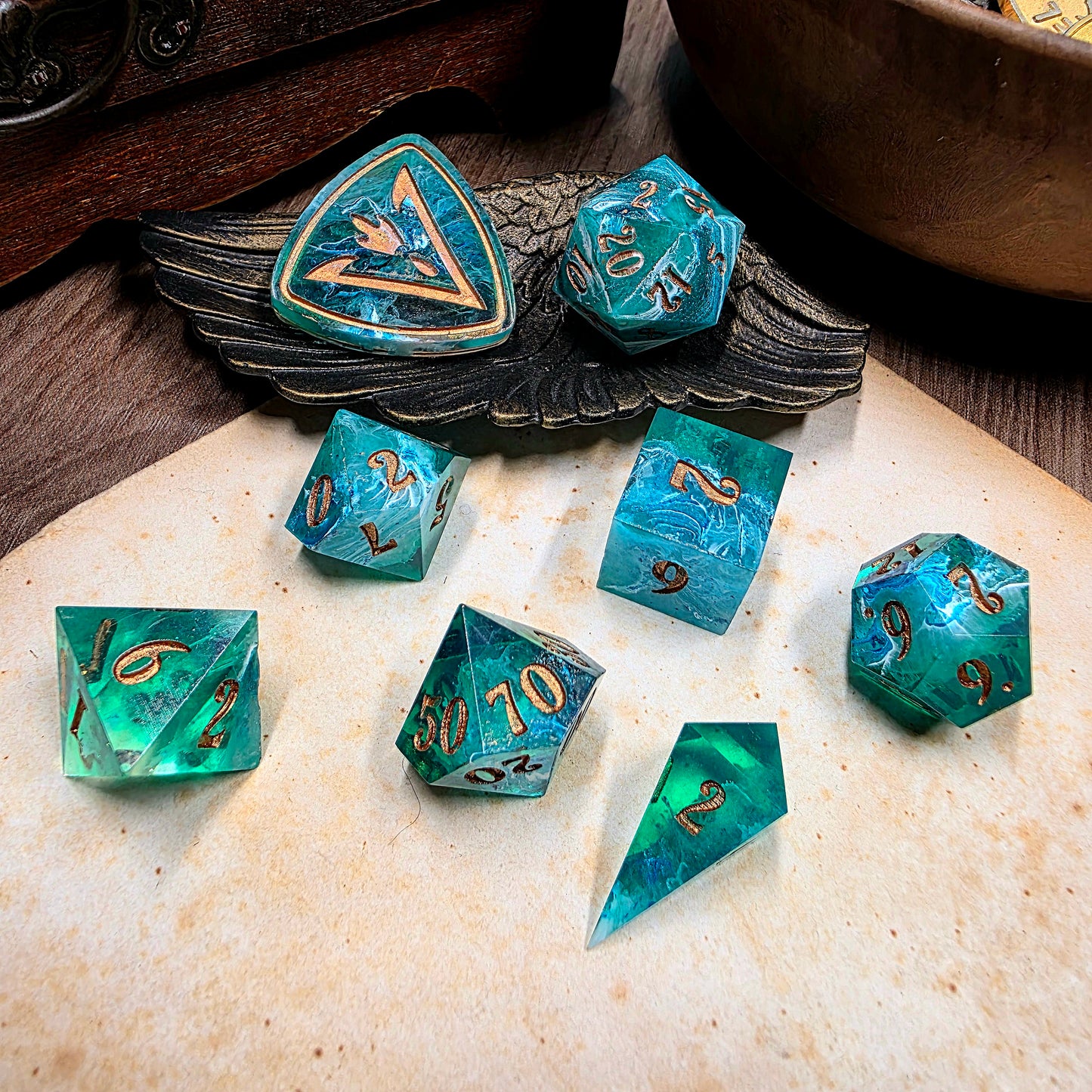 Crashing Waves 8 Piece Set