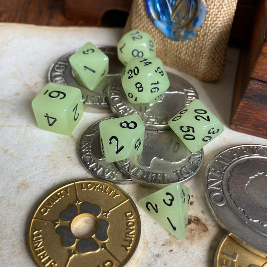 Ghostly Glow Standard Dice