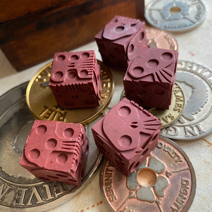 Single Skull Faced D6